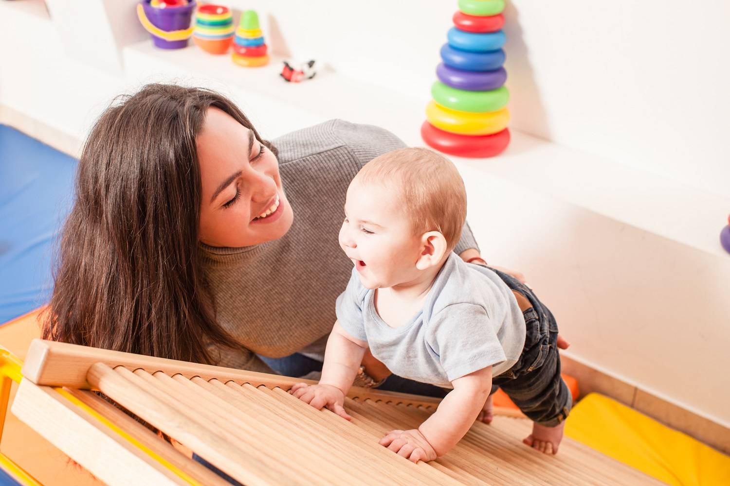 découvrez la méthode montessori, une approche éducative innovante qui favorise l'autonomie, la créativité et l'apprentissage autonome chez les enfants. explorez ses principes clés et son impact positif sur le développement des compétences. apprenez comment cette méthode peut transformer l'éducation de votre enfant.