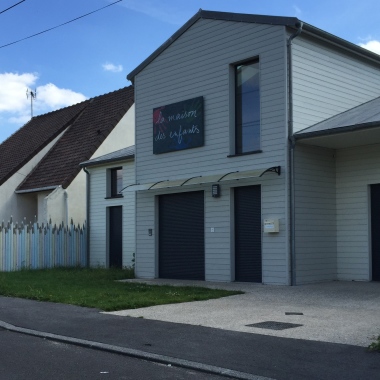 découvrez la méthode montessori à marne-la-vallée, une approche éducative innovante qui favorise l'autonomie et le développement personnel des enfants. inscrivez votre enfant dans un environnement stimulant où l'apprentissage par l'expérience prend le devant de la scène.