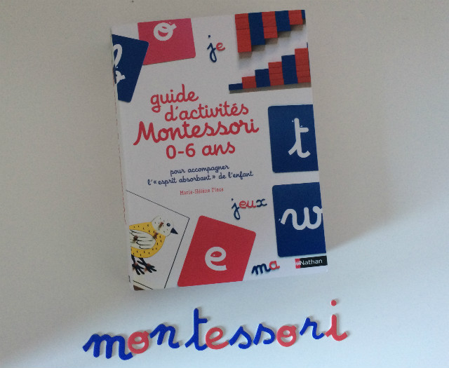découvrez notre guide complet sur la méthode montessori, une approche éducative innovante qui favorise l'autonomie et l'apprentissage naturel des enfants. apprenez les principes de cette pédagogie et comment l'appliquer à la maison ou en classe pour encourager le développement harmonieux de vos enfants.